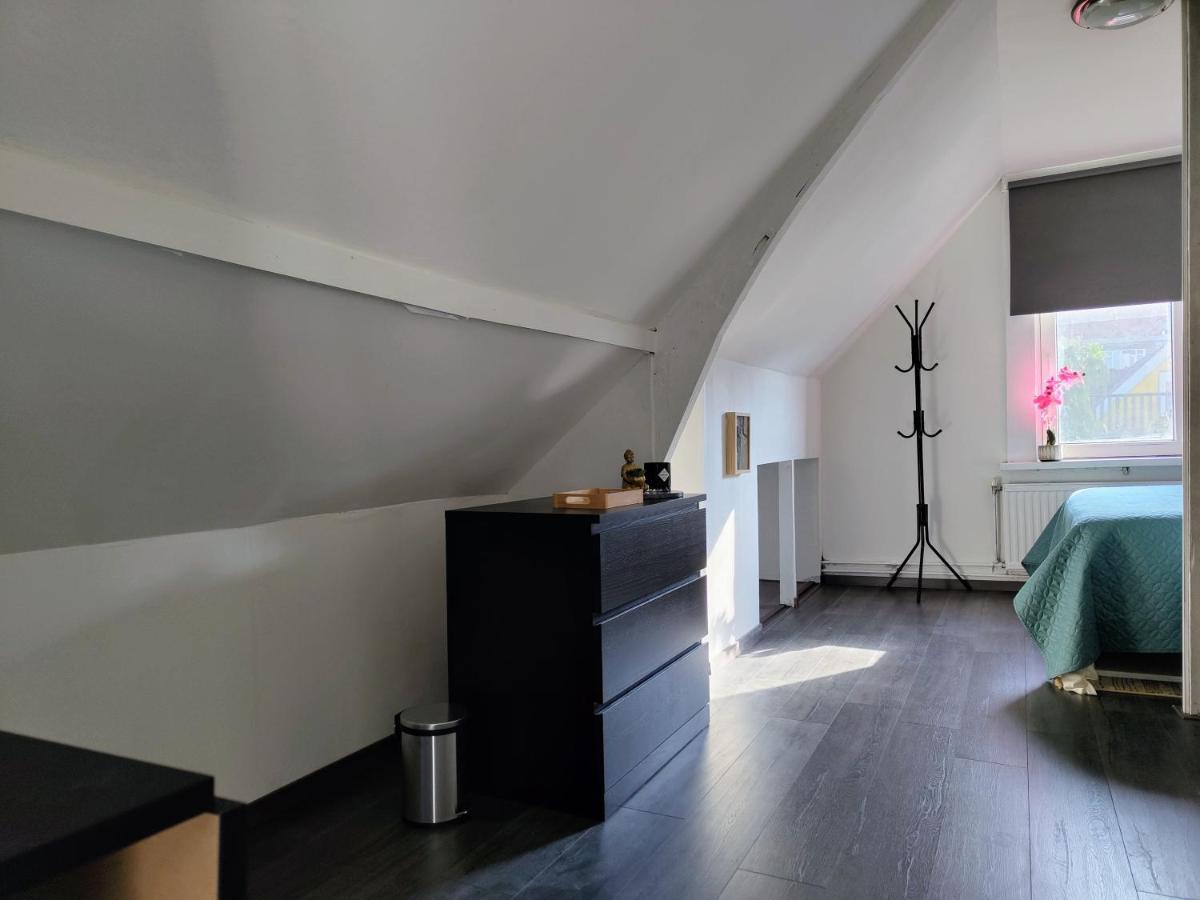 The Diesel Bed And Breakfast Rotterdam Buitenkant foto